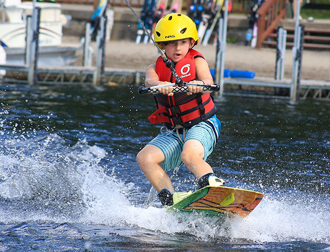 Waterskiing