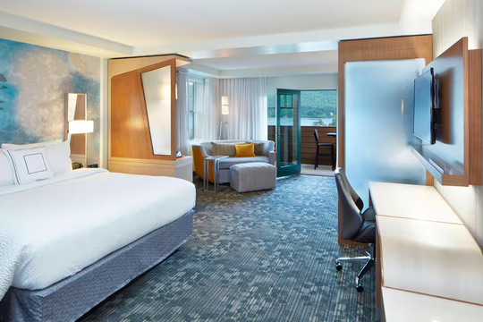 The Courtyard by Marriott Lake George